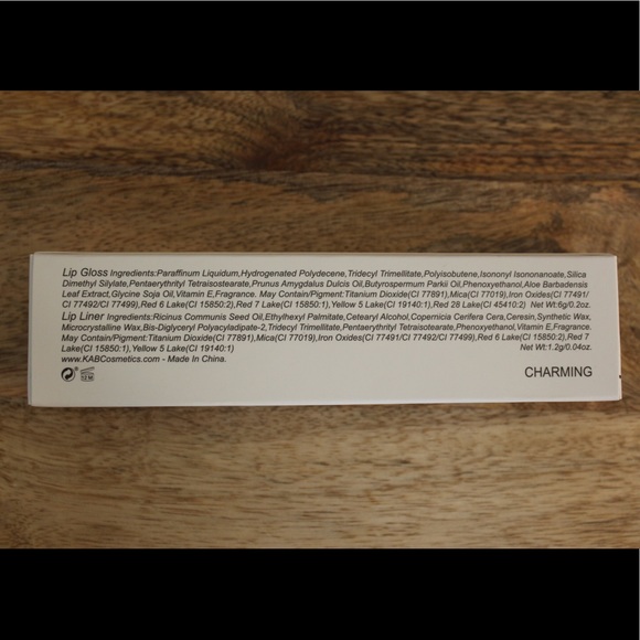 Kab | Lipgloss and lip liner duo in Charming - Picture 6 of 9